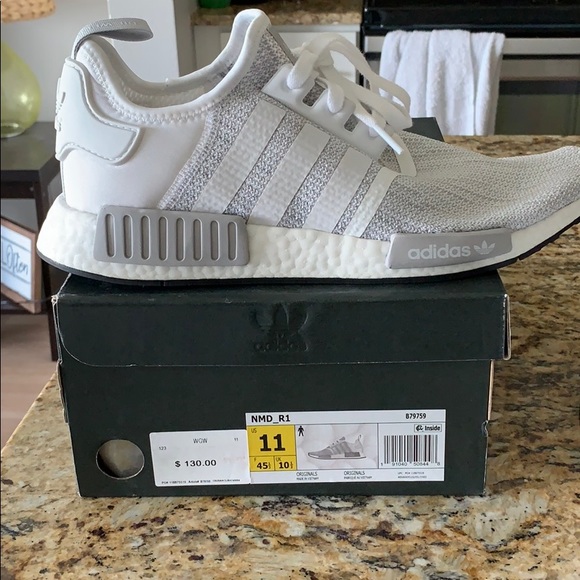NEW Adidas NMD R1. NEVER WORN - Picture 1 of 5